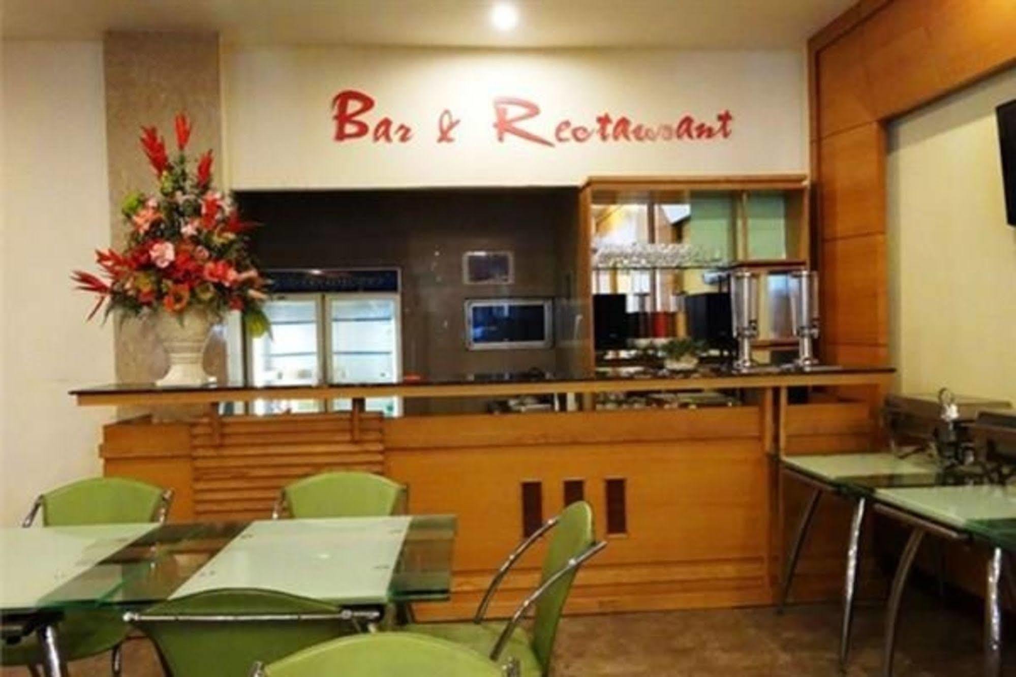 Lien Thanh Hotel Bandar Ho Chi Minh Luaran gambar